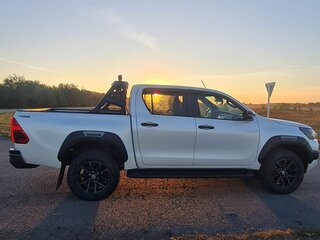 2021 Toyota Hilux VIII Рестайлинг 2, белый, 6200000 рублей, вид 5