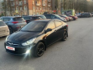 2011 Hyundai Solaris I, чёрный, 920000 рублей, вид 2
