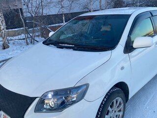 2010 Toyota Corolla Fielder X (E140, E150) Рестайлинг, белый, 850000 рублей, вид 1