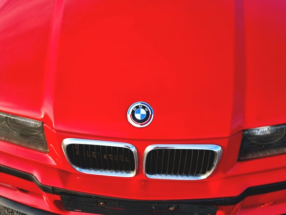 1997 BMW 3 серии 320i III (E36), красный, 700000 рублей - вид 3