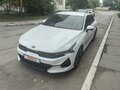 2020 Kia K5 III, белый, 3100000 рублей