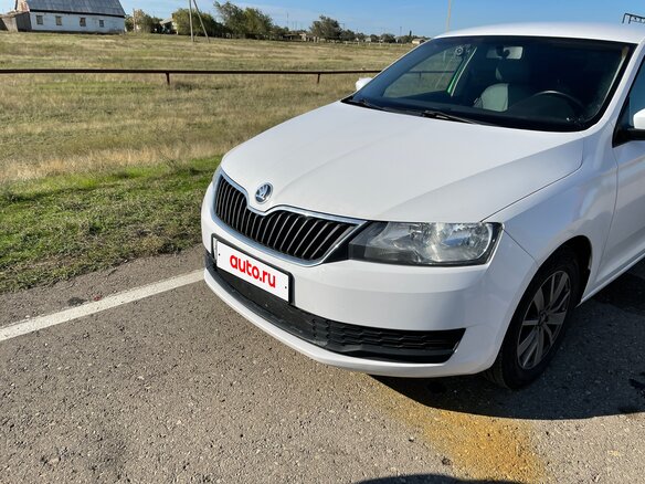 2018 Skoda Rapid I Рестайлинг, белый, 929000 рублей - вид 1