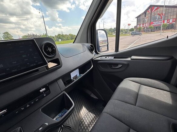 2021 Mercedes-Benz Sprinter, чёрный, 4500000 рублей - вид 11