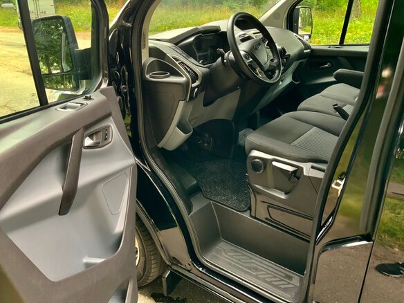 2016 Ford Tourneo Custom SWB I, чёрный - вид 13