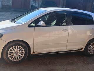 2011 Volkswagen Golf Plus II, белый, 700000 рублей, вид 4