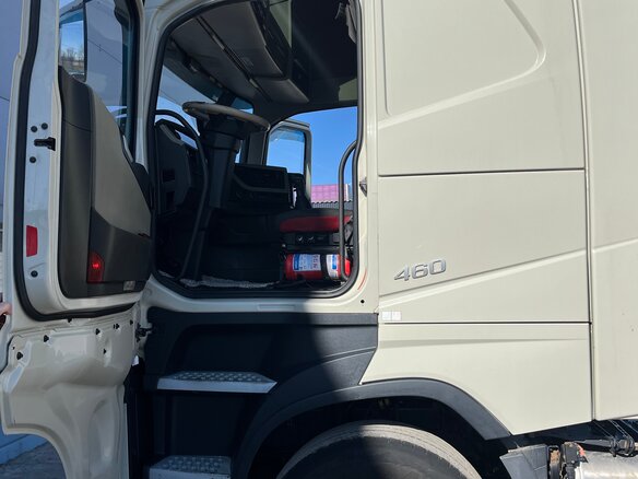 2015 Volvo FH, серый, 7250000 рублей - вид 14