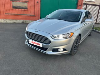 2013 Ford Fusion (North America) II, серебристый, 1280000 рублей, вид 2