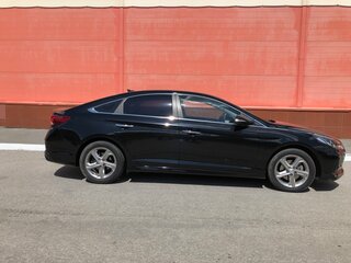 2018 Hyundai Sonata VII (LF) Рестайлинг, чёрный, 1910000 рублей, вид 3