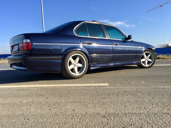1993 BMW 5 серии 540i III (E34), синий - вид 2