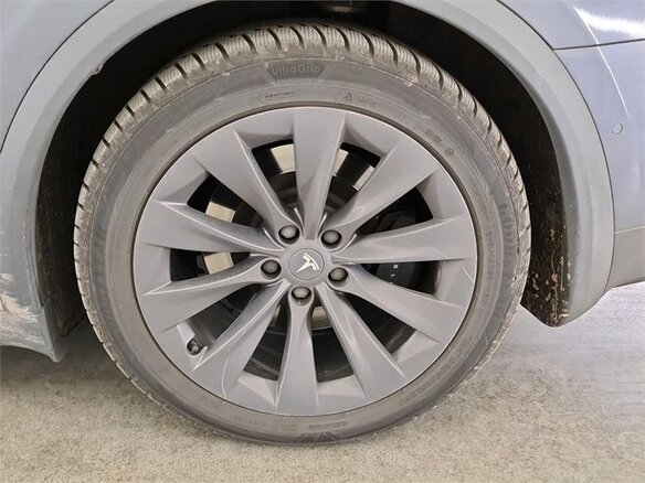 2018 Tesla Model X 100D I, серый, 3011172 рублей - вид 22