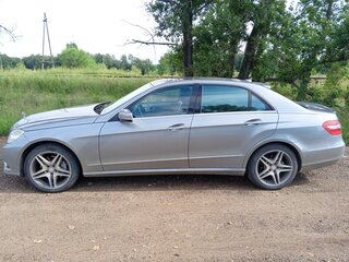 2009 Mercedes-Benz E-Класс 300 IV (W212, S212, C207), серый, 1550000 рублей, вид 4