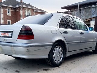 1998 Mercedes-Benz C-Класс 180 I (W202) Рестайлинг, серебристый, 310000 рублей, вид 2