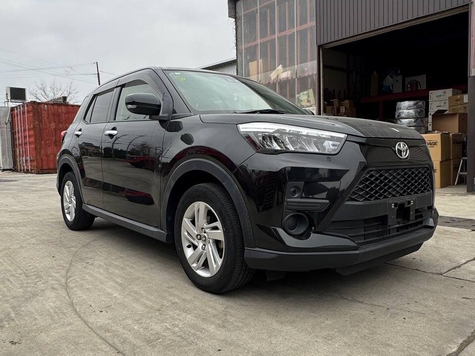 Открыть фотографии: Toyota Raize I