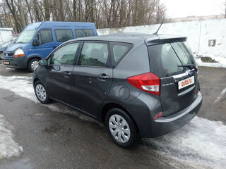2010 Subaru Trezia, серый, 844283 рублей, вид 2