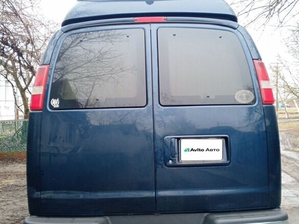 2010 GMC Savana I Рестайлинг, синий, 3300000 рублей - вид 3