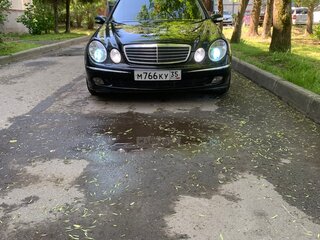 2003 Mercedes-Benz E-Класс 320 III (W211, S211), чёрный, 1070000 рублей, вид 4