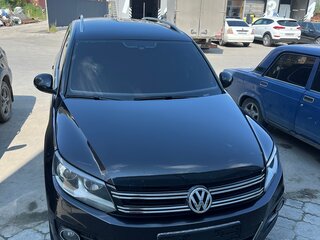 2012 Volkswagen Tiguan I Рестайлинг, чёрный, 1450000 рублей, вид 3