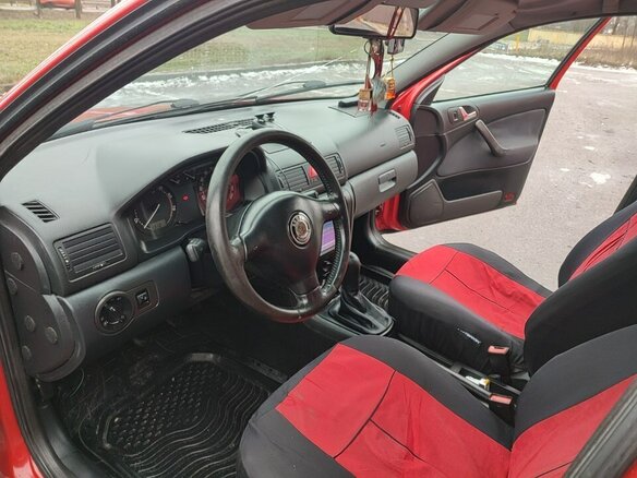 2008 Skoda Octavia I (A4) Рестайлинг, красный, 400000 рублей - вид 8