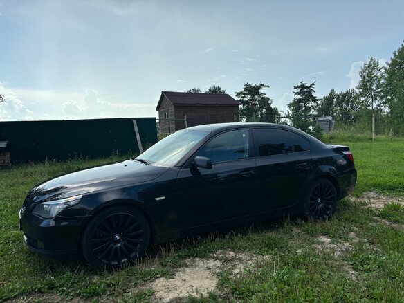 2009 BMW 5 серии 520i V (E60/E61) Рестайлинг, чёрный, 1250000 рублей - вид 11