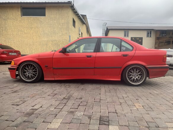 1995 BMW 3 серии 316i III (E36), красный - вид 15