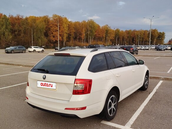 2014 Skoda Octavia III (A7), белый, 850000 рублей - вид 3