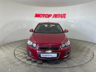 2015 Chevrolet Aveo II, красный, 574000 рублей, вид 2