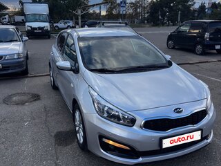 2018 Kia Ceed II Рестайлинг, серебристый, 1620000 рублей, вид 2