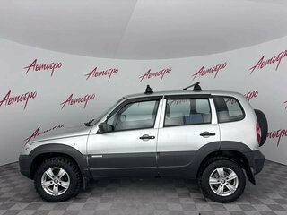 2018 Chevrolet Niva I Рестайлинг, серебристый, 785000 рублей, вид 2