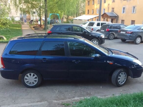 2002 Ford Focus I Рестайлинг, синий, 150000 рублей - вид 2