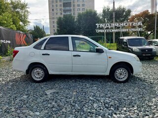 2017 Lada (ВАЗ) Granta I, белый, 309000 рублей, вид 4