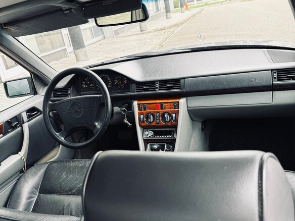 1994 Mercedes-Benz E-Класс 280 I (W124), синий, 475000 рублей - вид 7
