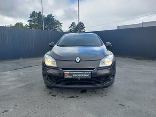 2013 Renault Megane III Рестайлинг, коричневый, 693000 рублей, вид 2