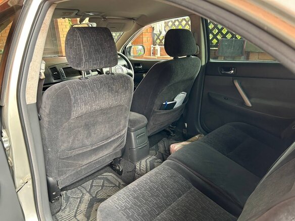 2002 Toyota Allion I, серебристый, 600000 рублей - вид 5
