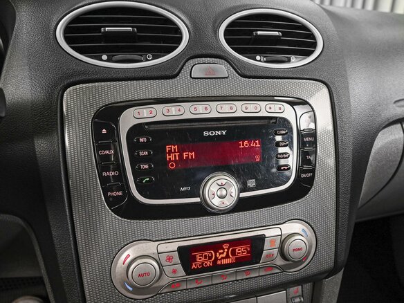2009 Ford Focus II Рестайлинг, серебристый, 749000 рублей - вид 13