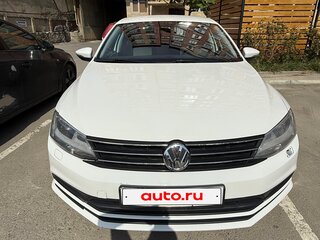 2015 Volkswagen Jetta VI Рестайлинг, белый, 750000 рублей, вид 2