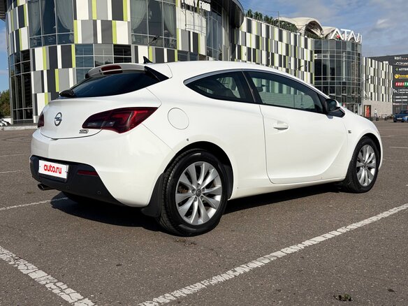 2014 Opel Astra GTC J Рестайлинг, белый - вид 7