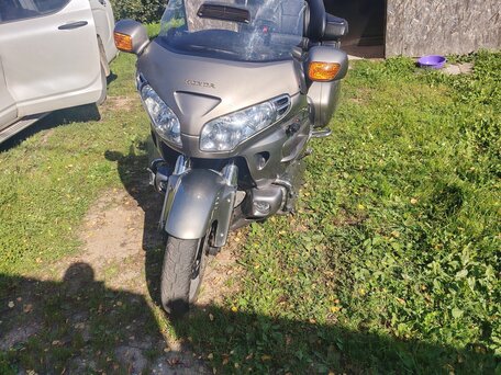 2002 Honda GL 1800 Gold Wing, серый, 700000 рублей, вид 2