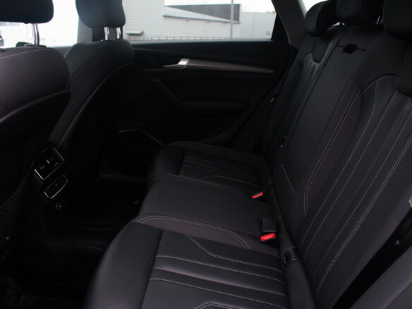 2021 Audi Q5 L 45 TFSI II (FY) Рестайлинг, чёрный, 4649000 рублей - вид 10