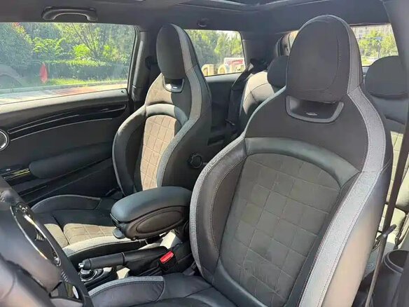 2023 Mini Hatch JCW III (F55/F56) Рестайлинг 2, чёрный - вид 8