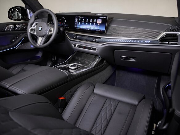 2026 BMW X7 40d I (G07) Рестайлинг, серый - вид 12