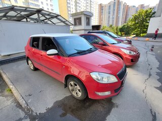 2012 Skoda Fabia II Рестайлинг, красный, 490000 рублей, вид 3