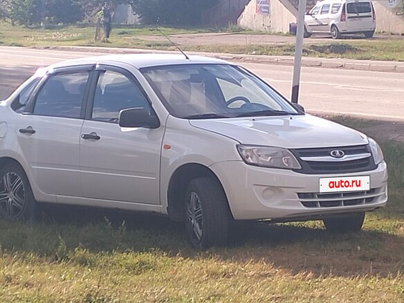 2014 Lada (ВАЗ) Granta I, белый, 267000 рублей - вид 3