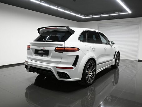 2016 Porsche Cayenne Turbo II Рестайлинг (958), белый, 8290000 рублей, вид 4