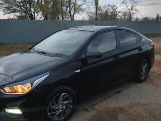 2017 Hyundai Solaris II, чёрный, 1220000 рублей, вид 2