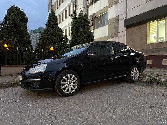 2010 Volkswagen Jetta V, чёрный, 690000 рублей - вид 8