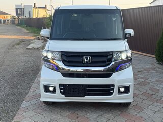 2017 Honda N-BOX I Рестайлинг, белый, 920000 рублей, вид 3