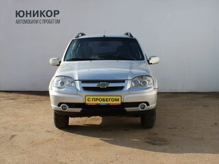 2010 Chevrolet Niva I Рестайлинг, серебристый, 329000 рублей, вид 3