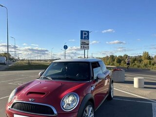 2010 Mini Hatch Cooper S II (R56) Рестайлинг, красный, 850000 рублей, вид 3