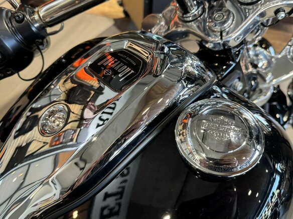 2025 Harley-Davidson Breakout, чёрный, 3550000 рублей - вид 13