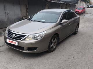 2010 Renault Latitude I, бежевый, 600000 рублей, вид 1